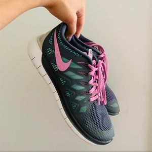 Nike Free runs 5.0🧬